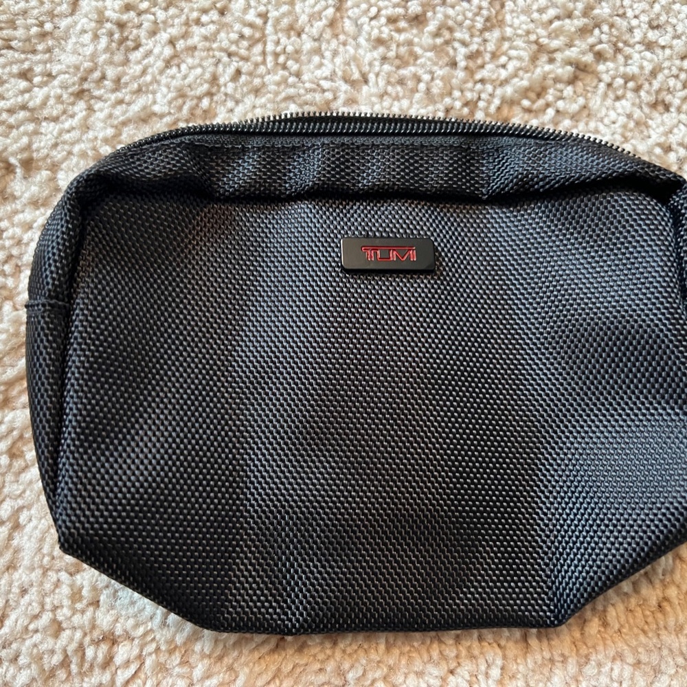Tumi Delta Pouch